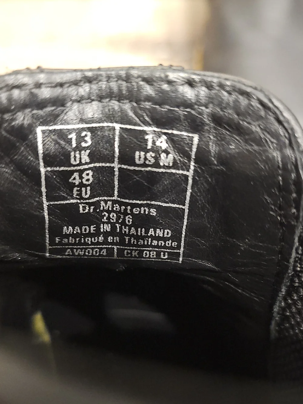[w/ BOX] Dr. MARTENS Black Chelsea Boots Air Wair chukka EUC Size 14 Laceless